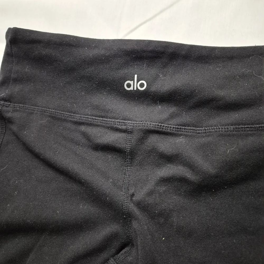 ALO Yoga‎ Moto Black Textured Leggings M